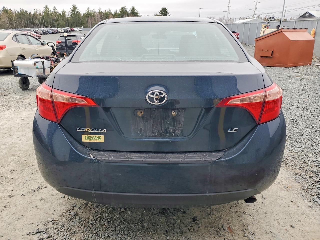 2018 TOYOTA COROLLA L photo 11