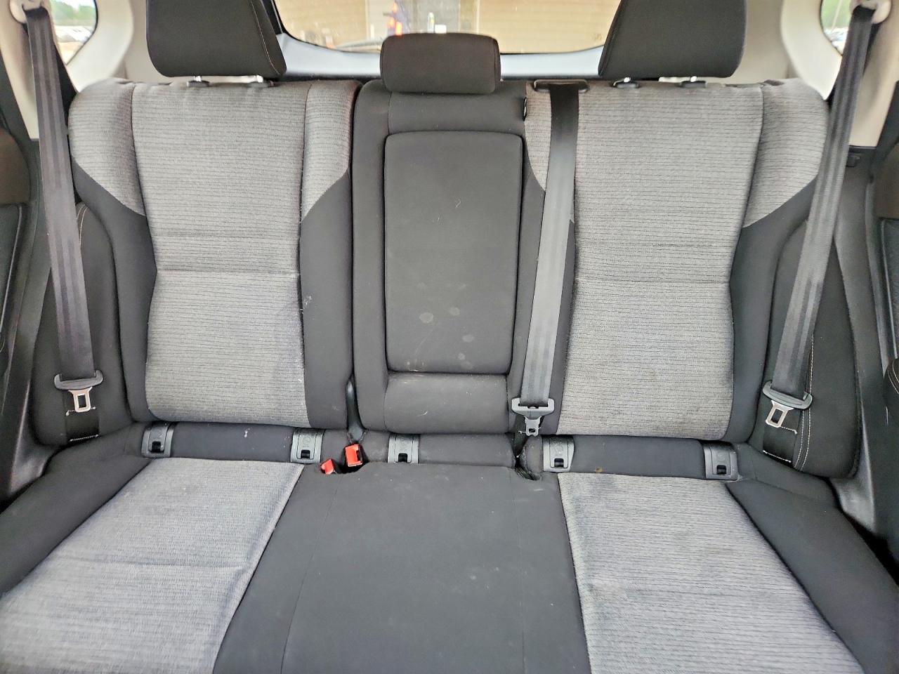 2021 NISSAN ROGUE SV photo 19