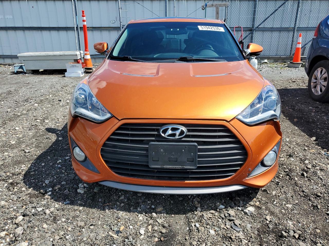 2015 HYUNDAI VELOSTER TURBO photo 9