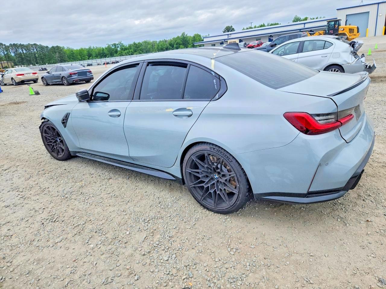 2022 BMW M3 COMPETITION photo 3