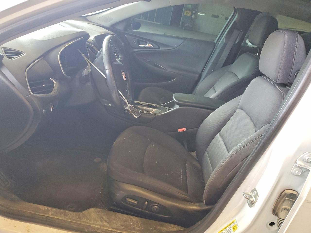 2016 CHEVROLET MALIBU LT photo 13