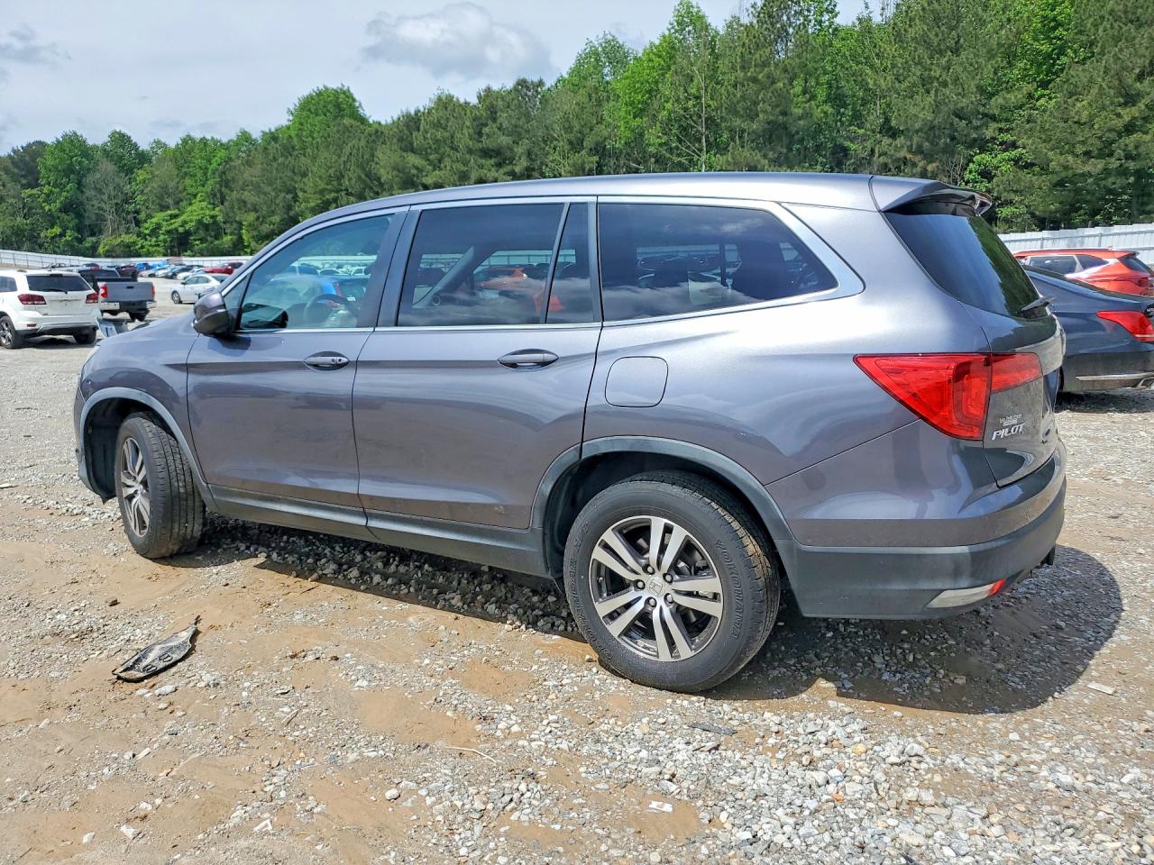 2016 HONDA PILOT EX photo 2