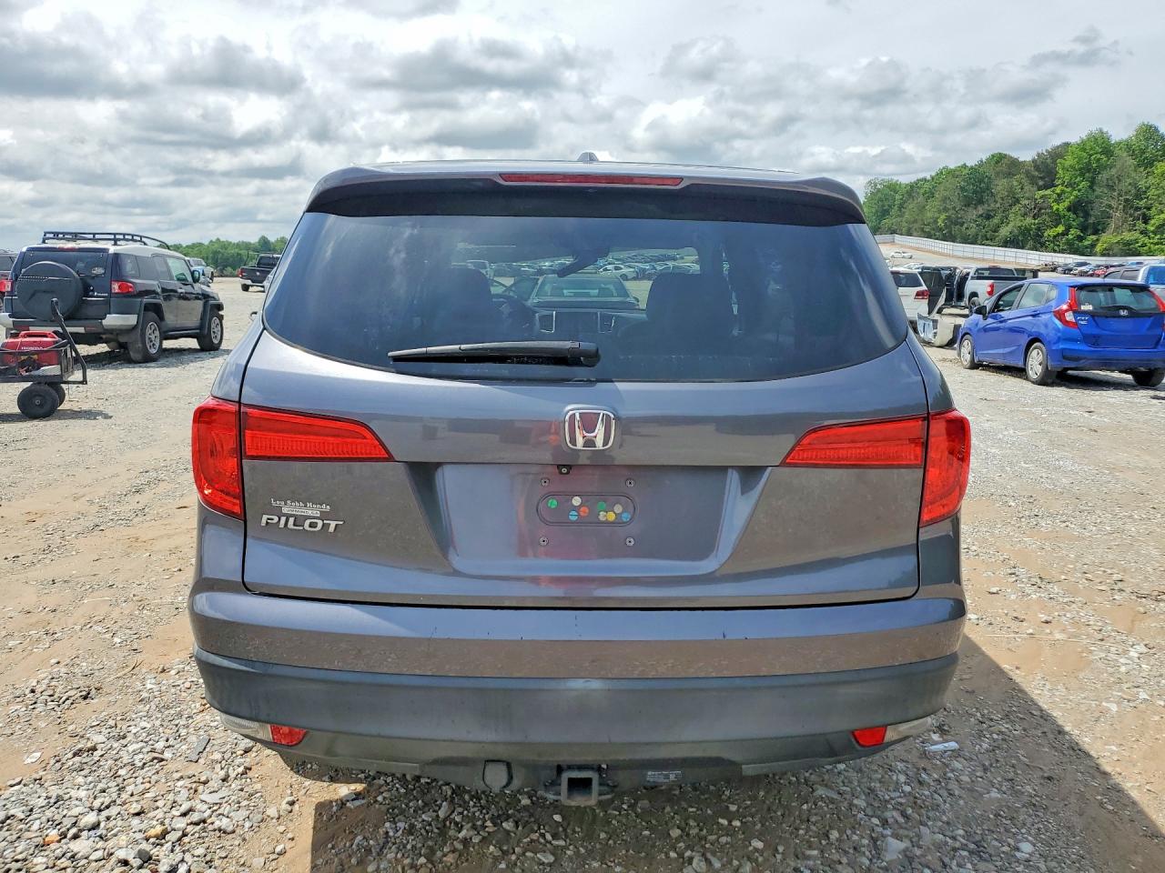2016 HONDA PILOT EX photo 6