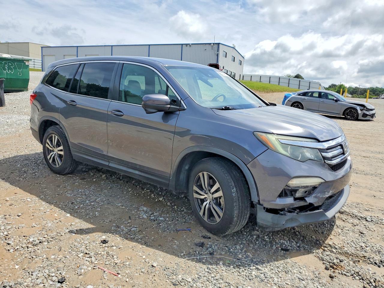 2016 HONDA PILOT EX photo 4
