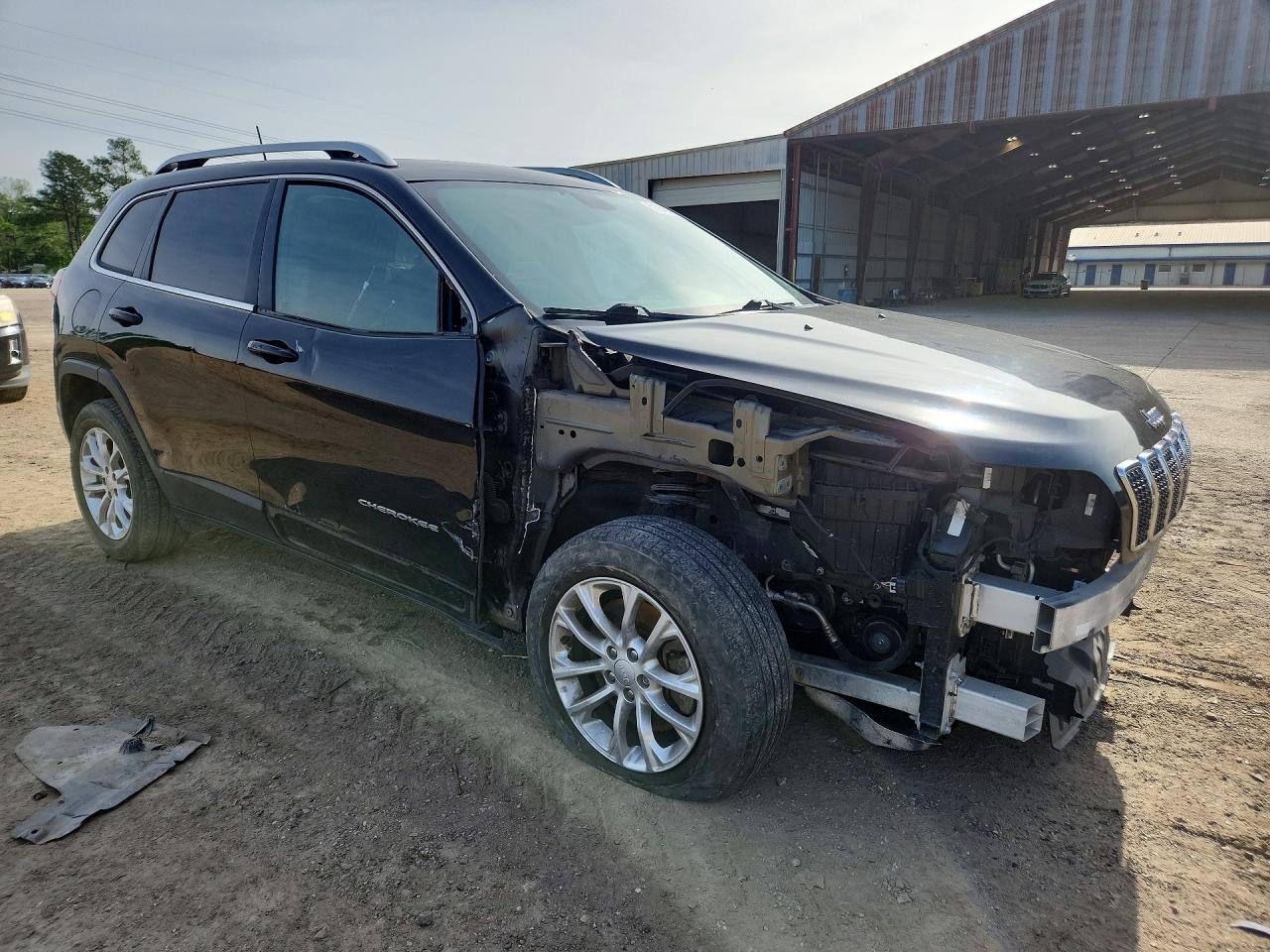 2019 JEEP CHEROKEE LATITUDE photo 10