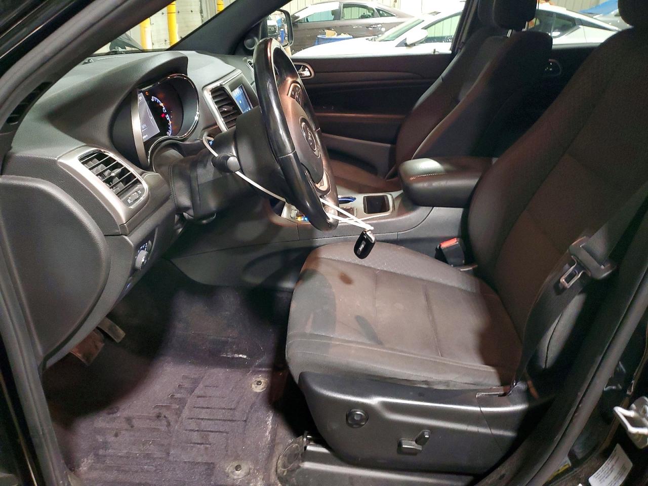 2018 JEEP GRAND CHEROKEE LAREDO photo 13