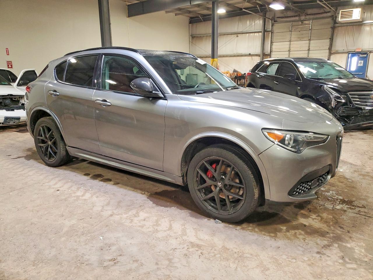 2020 ALFA ROMEO STELVIO photo 7