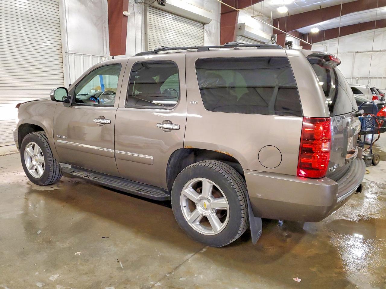 2011 CHEVROLET TAHOE K1500 LTZ photo 3
