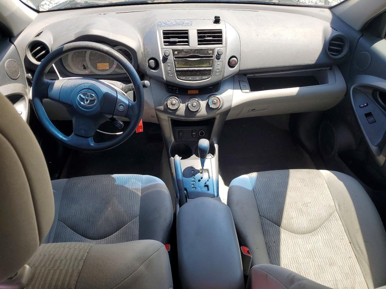 2011 TOYOTA RAV4 BASE photo 15
