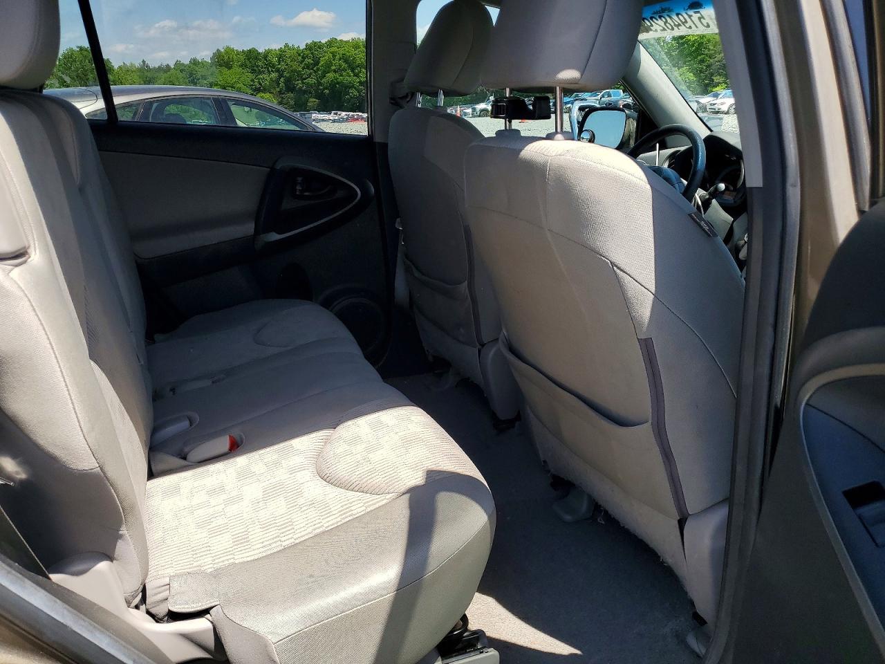 2011 TOYOTA RAV4 BASE photo 21