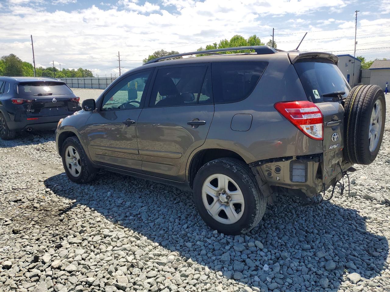 2011 TOYOTA RAV4 BASE photo 3