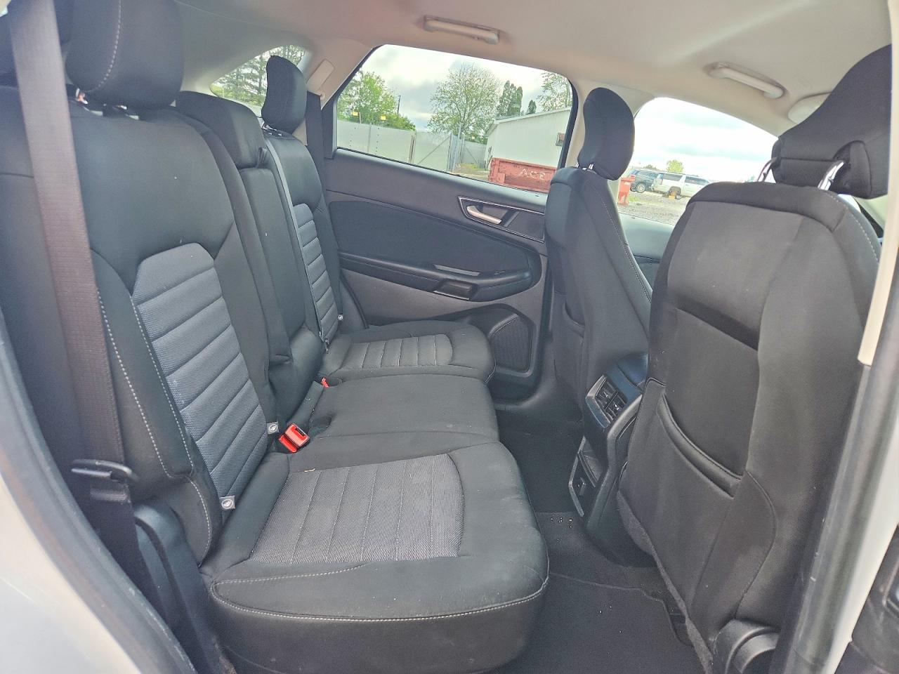2019 FORD EDGE SE photo 11