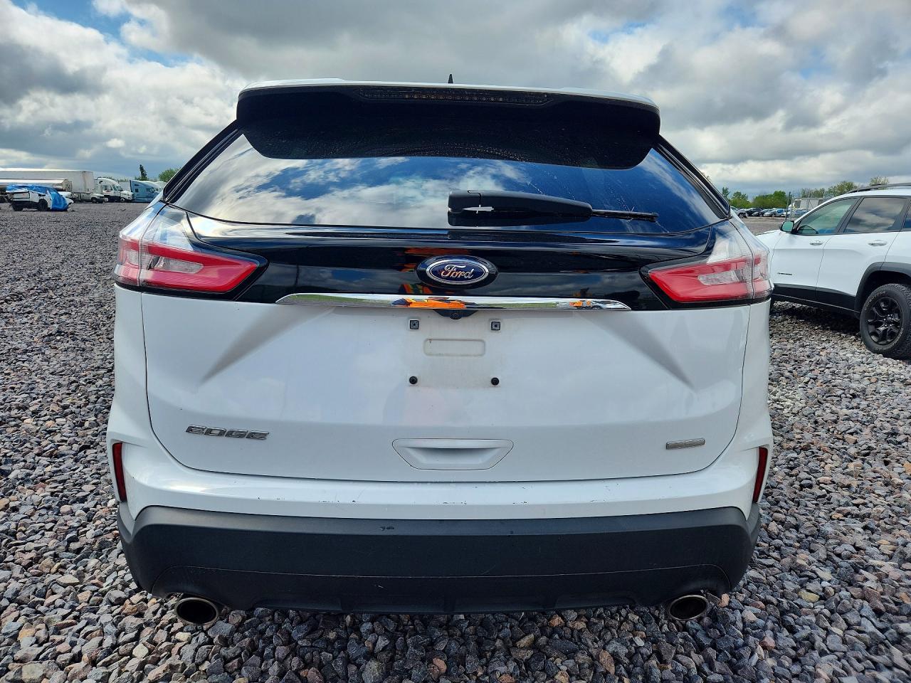 2019 FORD EDGE SE photo 6