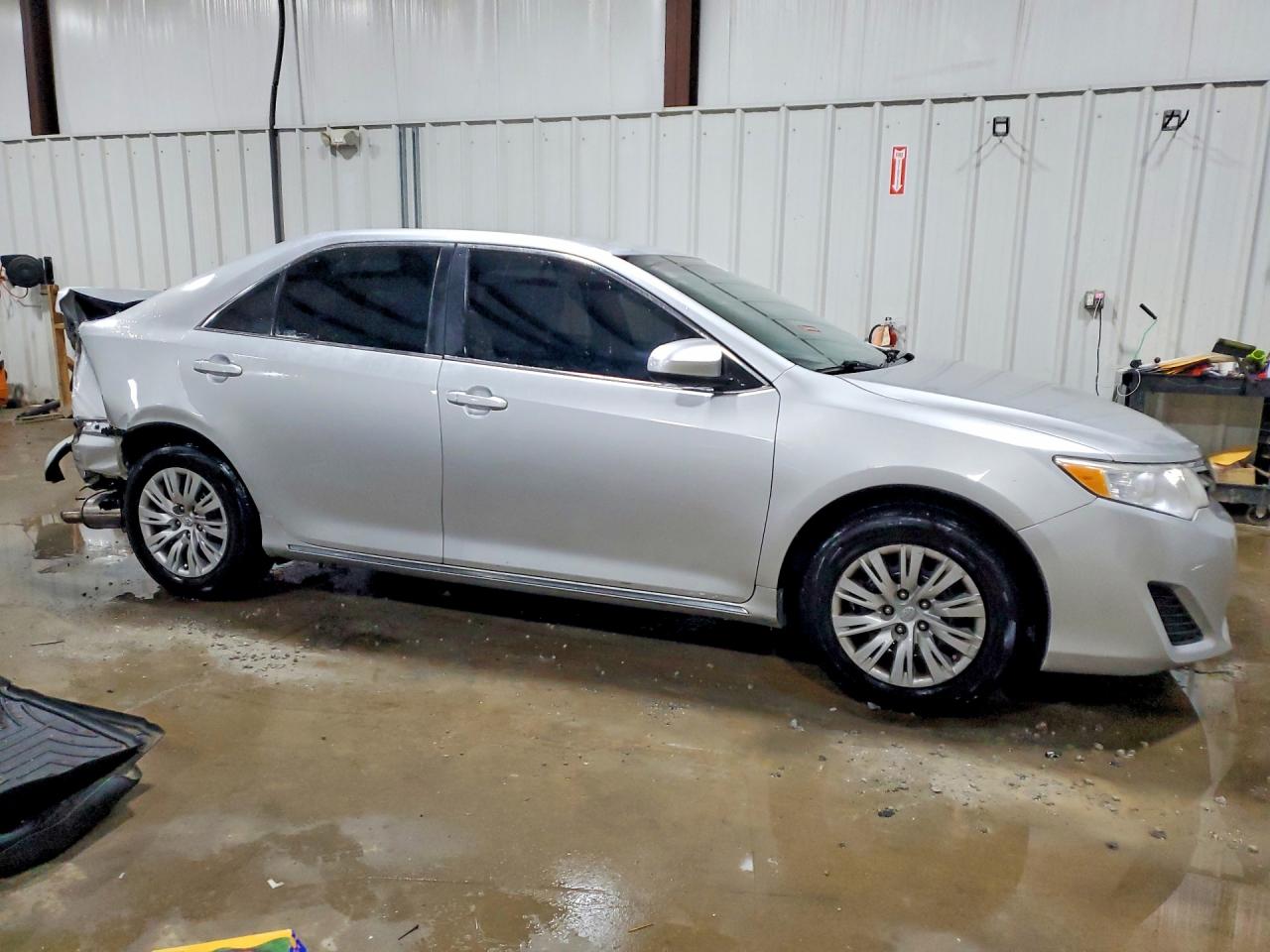 2012 TOYOTA CAMRY LE photo 7