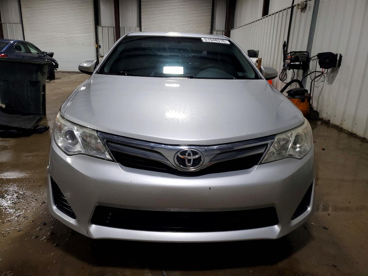 2012 TOYOTA CAMRY LE photo 9