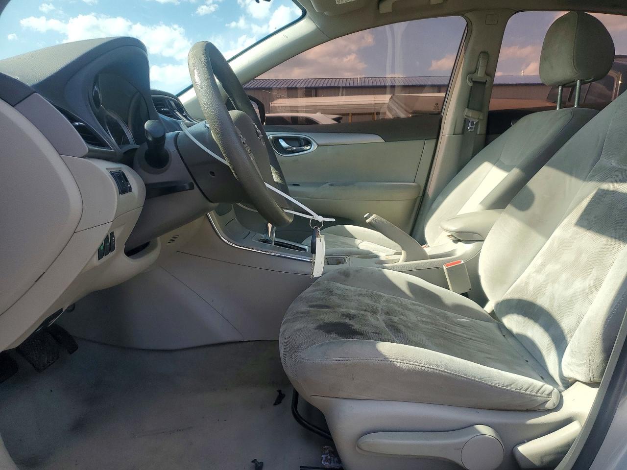 2013 NISSAN SENTRA S photo 13