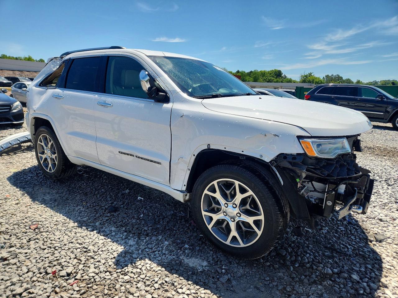 2020 JEEP GRAND CHEROKEE OVERLAND photo 10
