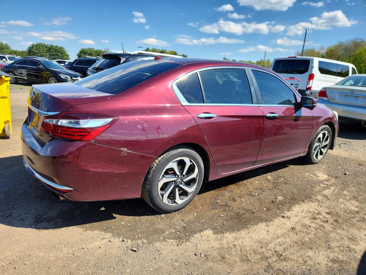 2017 HONDA ACCORD EX photo 5
