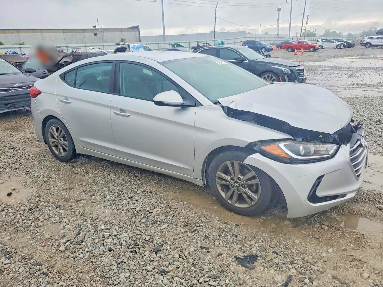 2018 HYUNDAI ELANTRA SEL photo 4