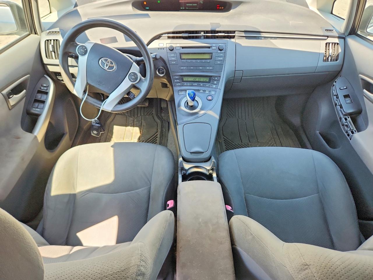 2010 TOYOTA PRIUS II photo 15