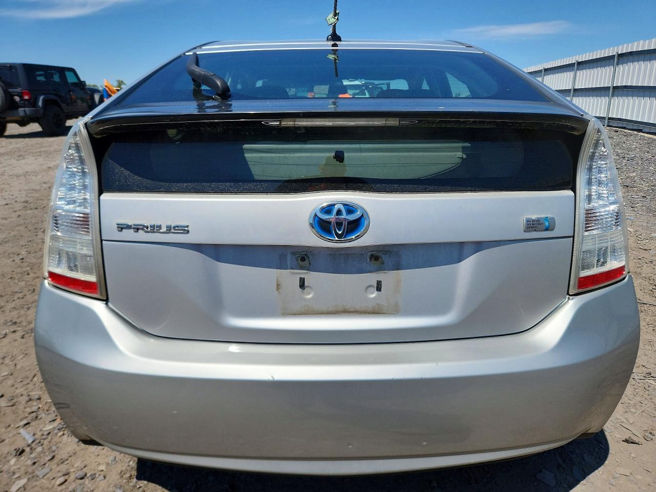 2010 TOYOTA PRIUS II photo 11