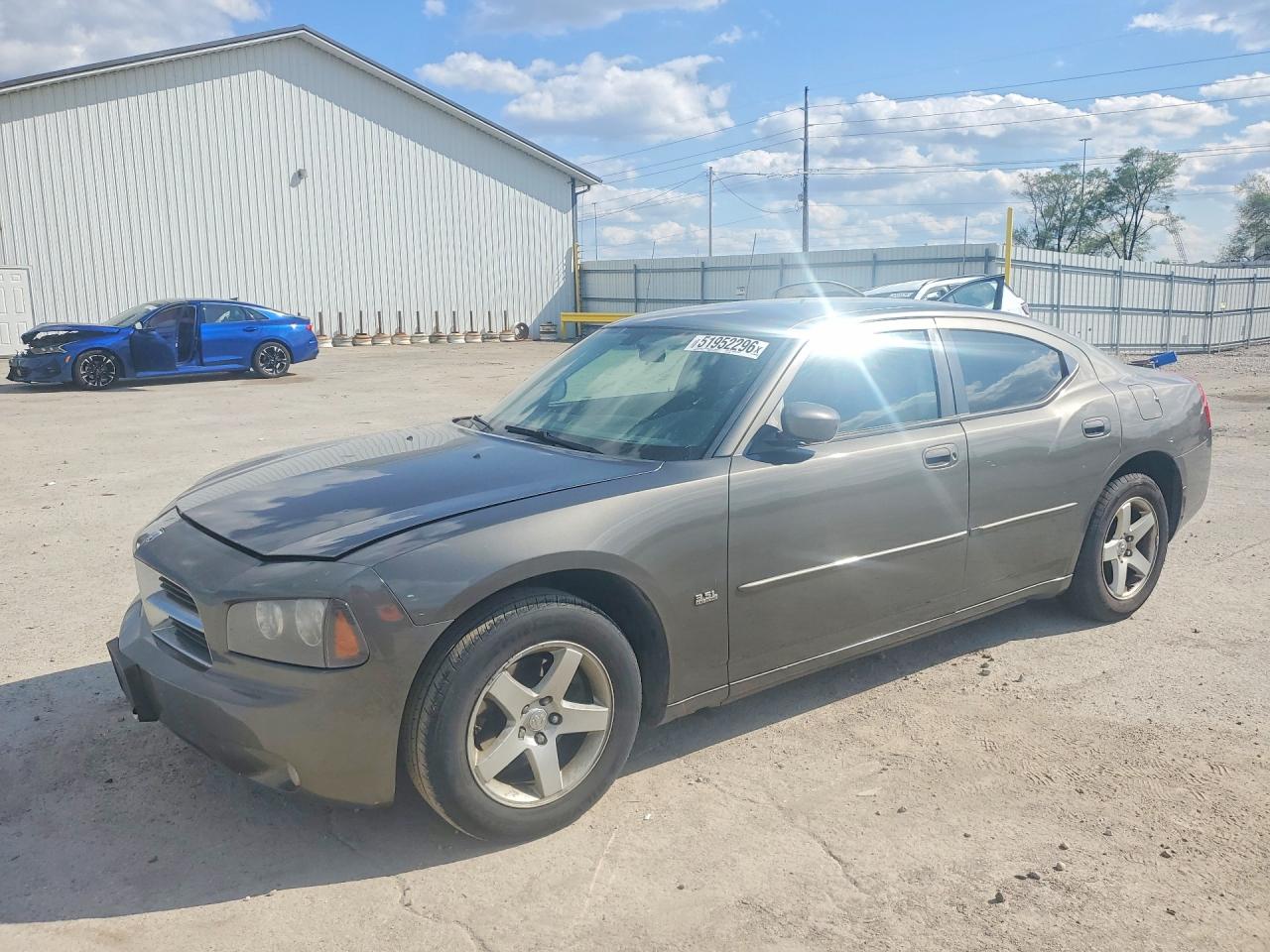 2010 DODGE CHARGER