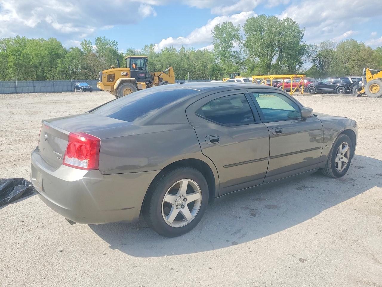 2010 DODGE CHARGER SXT photo 5