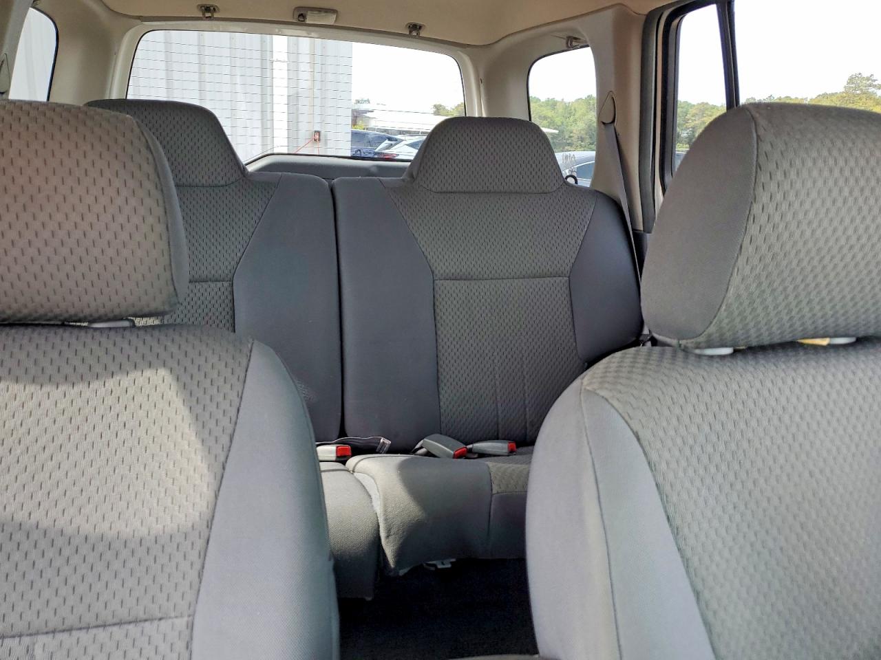 2004 NISSAN XTERRA XE photo 10
