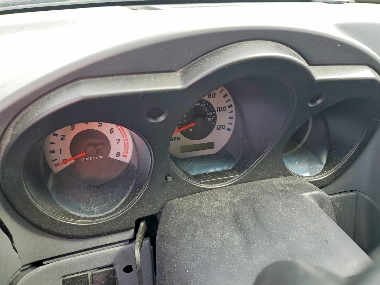 2004 NISSAN XTERRA XE photo 9