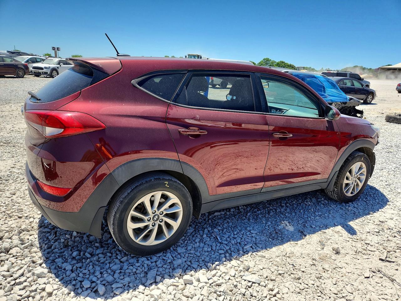 2016 HYUNDAI TUCSON SE photo 5