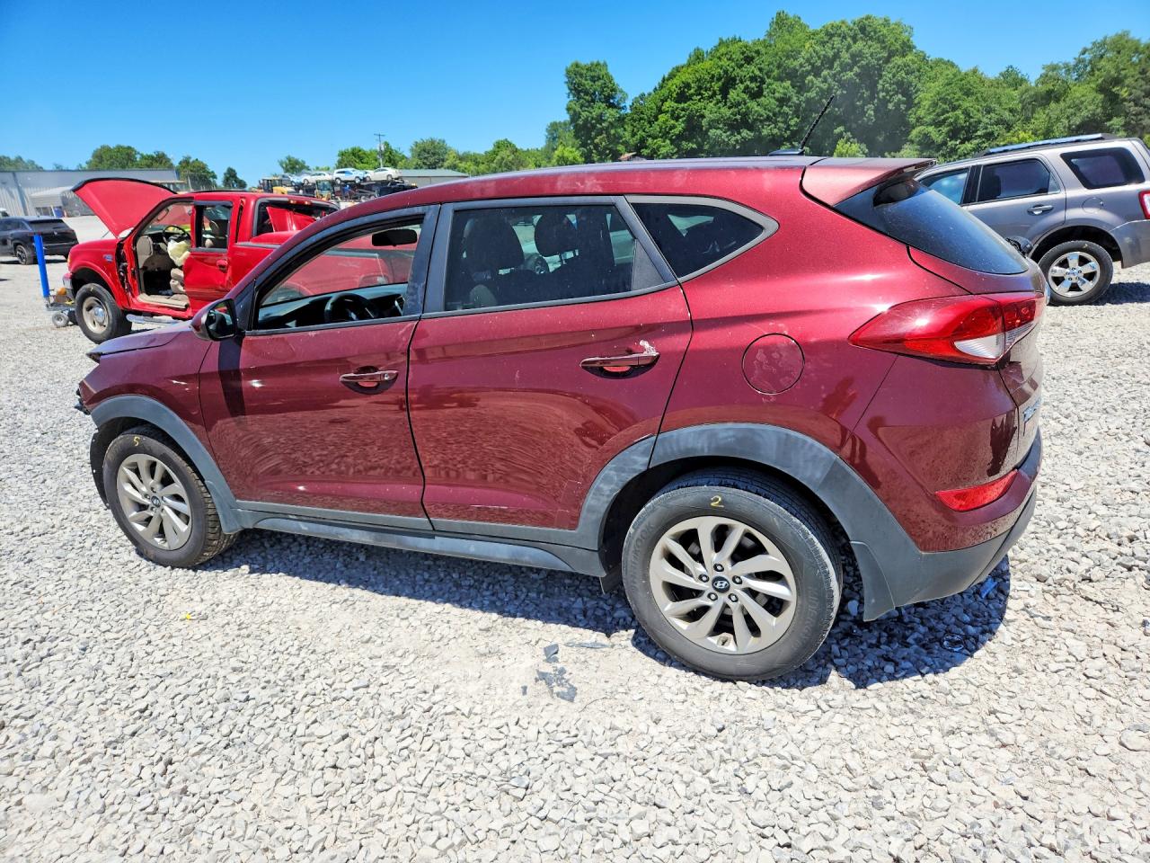 2016 HYUNDAI TUCSON SE photo 3