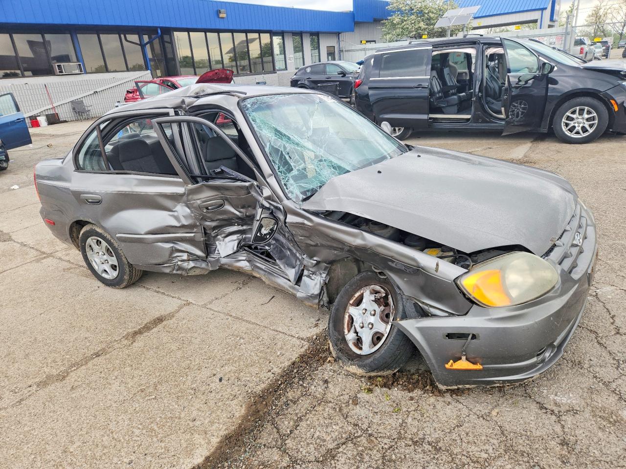 2005 HYUNDAI ACCENT GL photo 7
