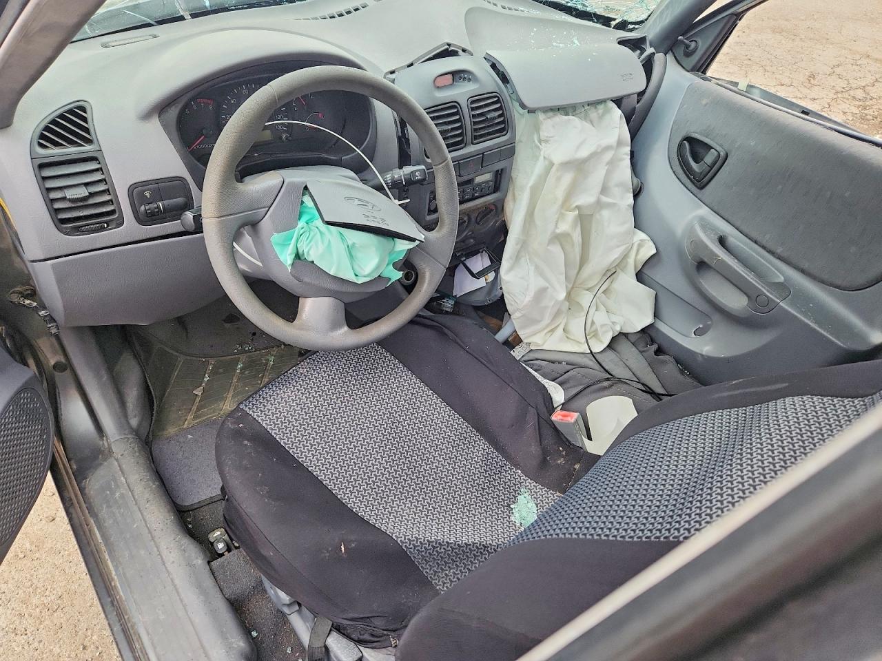 2005 HYUNDAI ACCENT GL photo 15