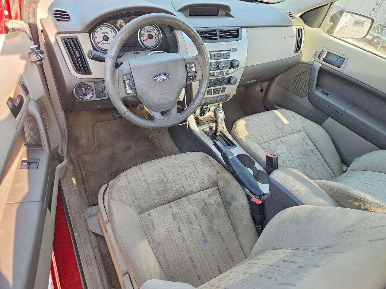 2009 FORD FOCUS SE photo 15
