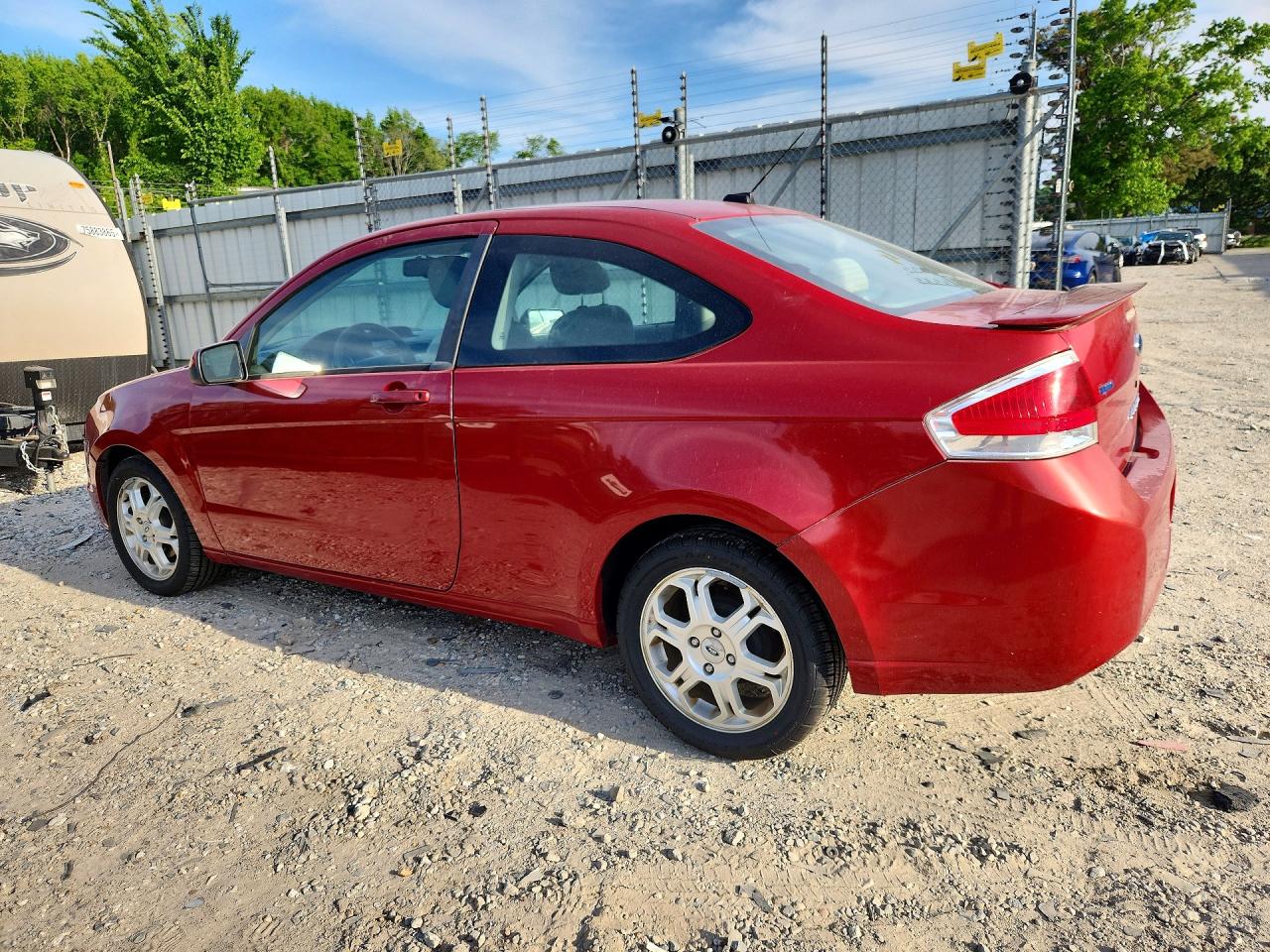 2009 FORD FOCUS SE photo 3