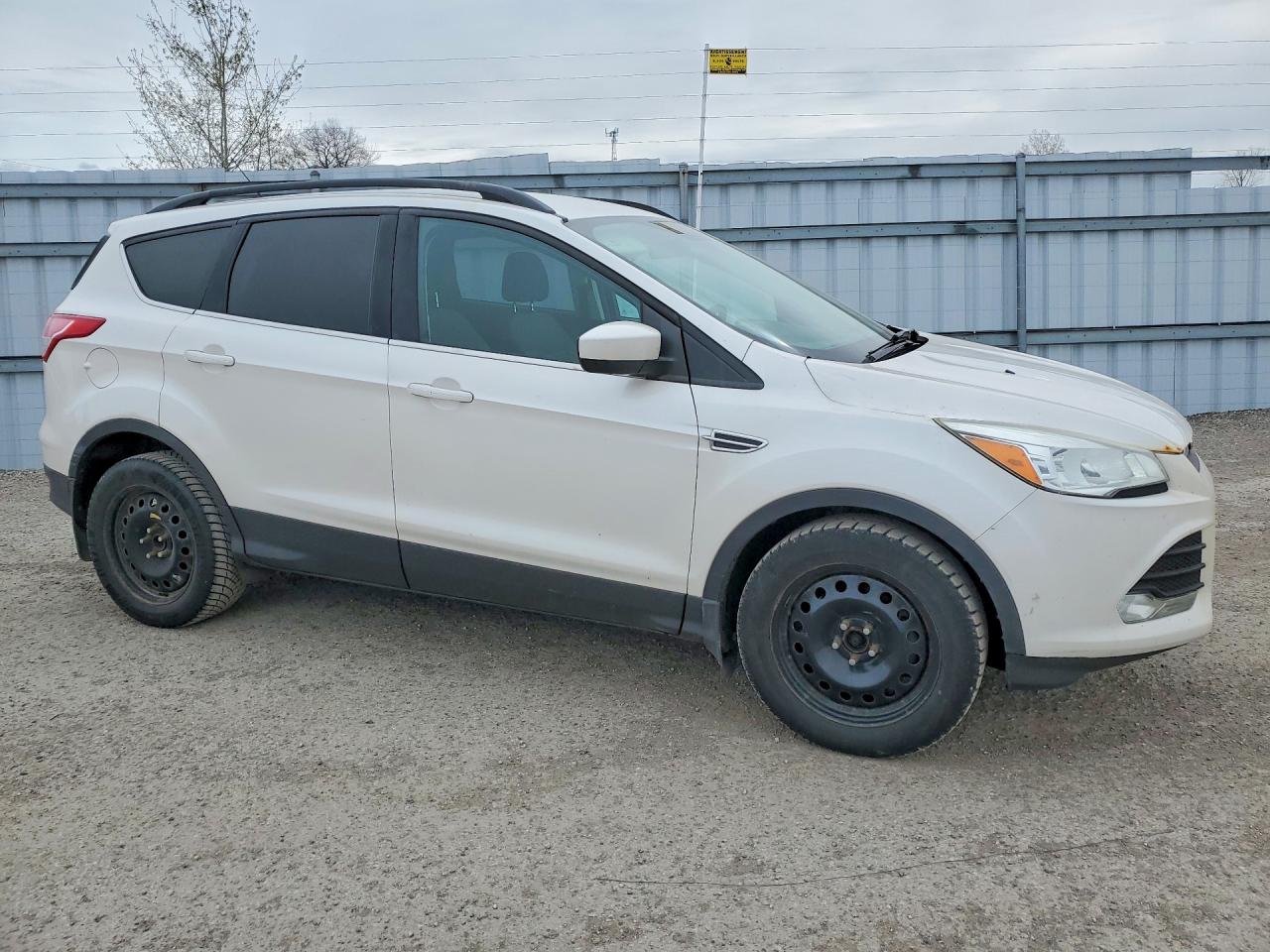 2015 FORD ESCAPE SE photo 7