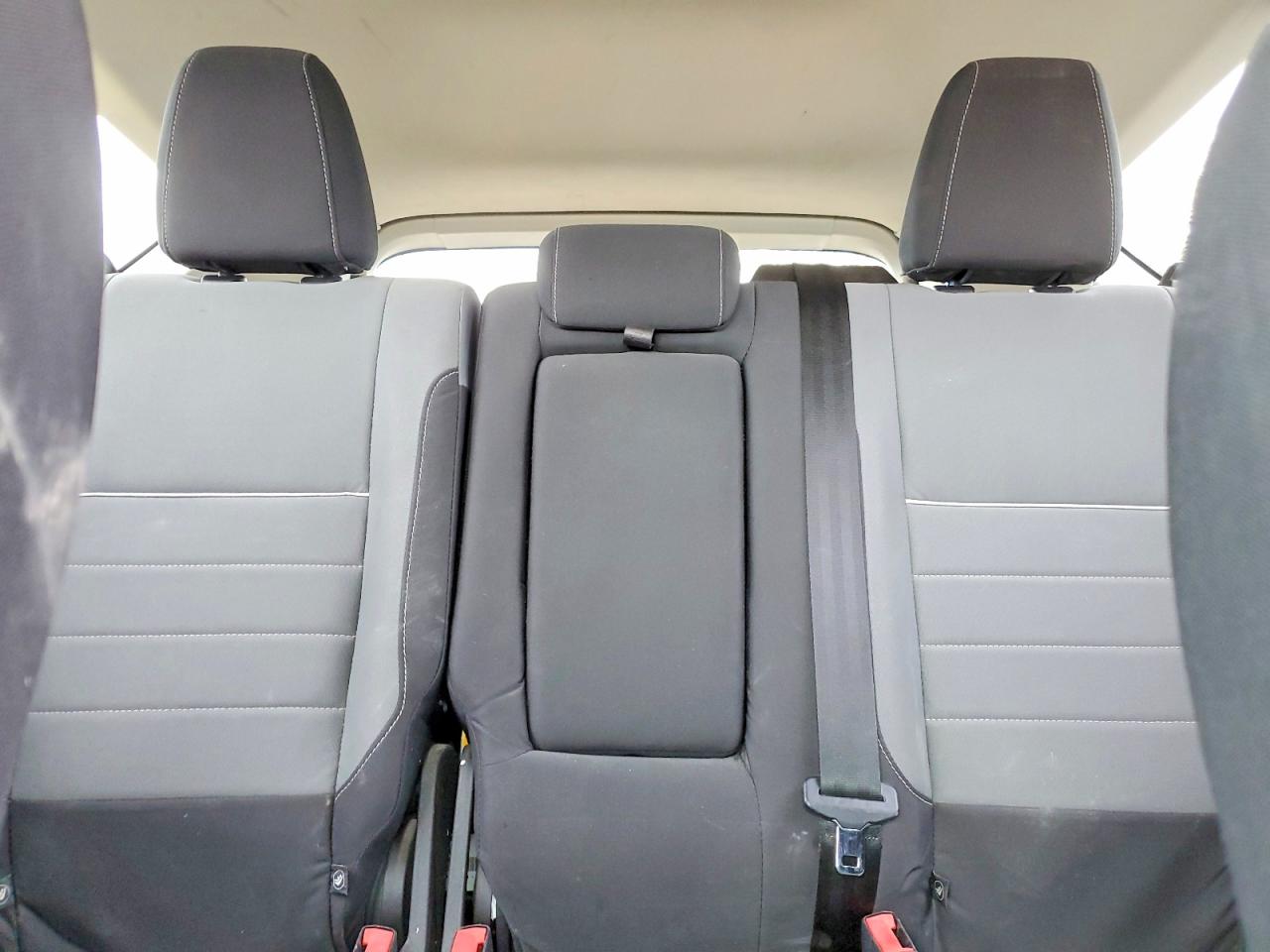 2015 FORD ESCAPE SE photo 19