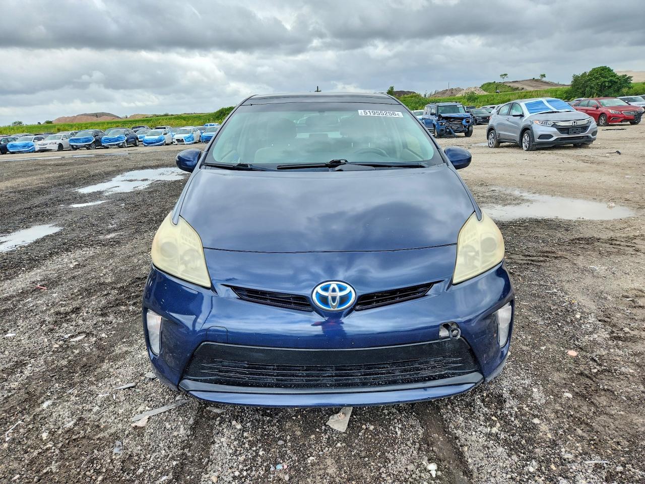 2012 TOYOTA PRIUS THREE photo 5