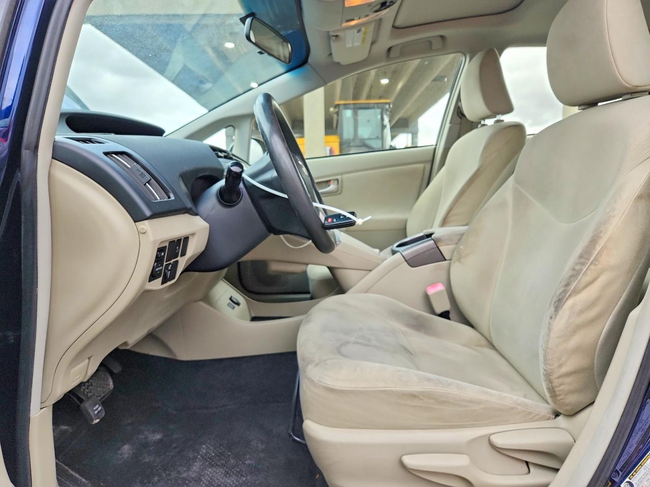 2012 TOYOTA PRIUS THREE photo 7