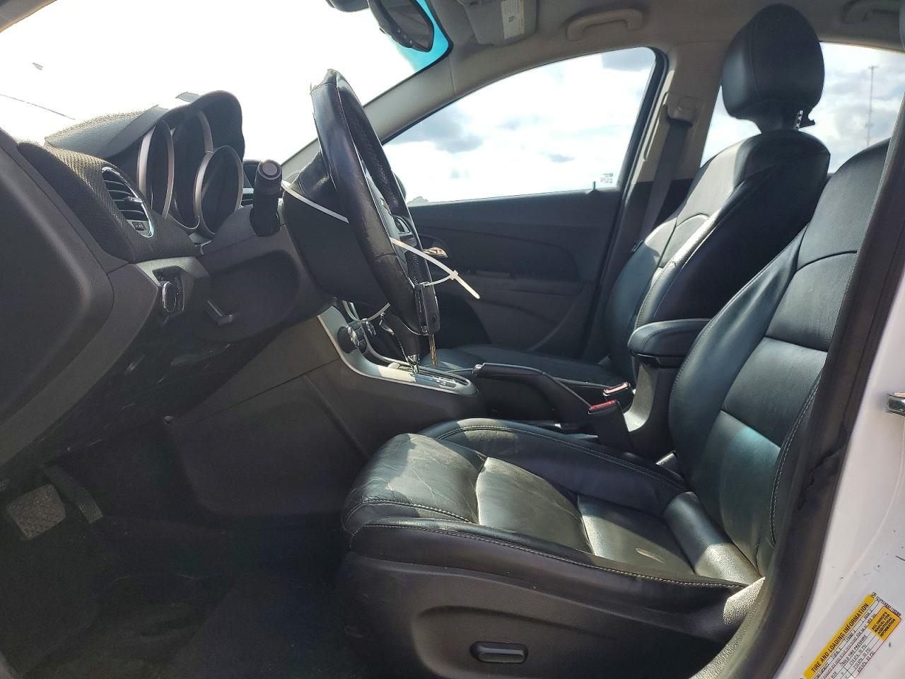 2015 CHEVROLET CRUZE LT photo 13