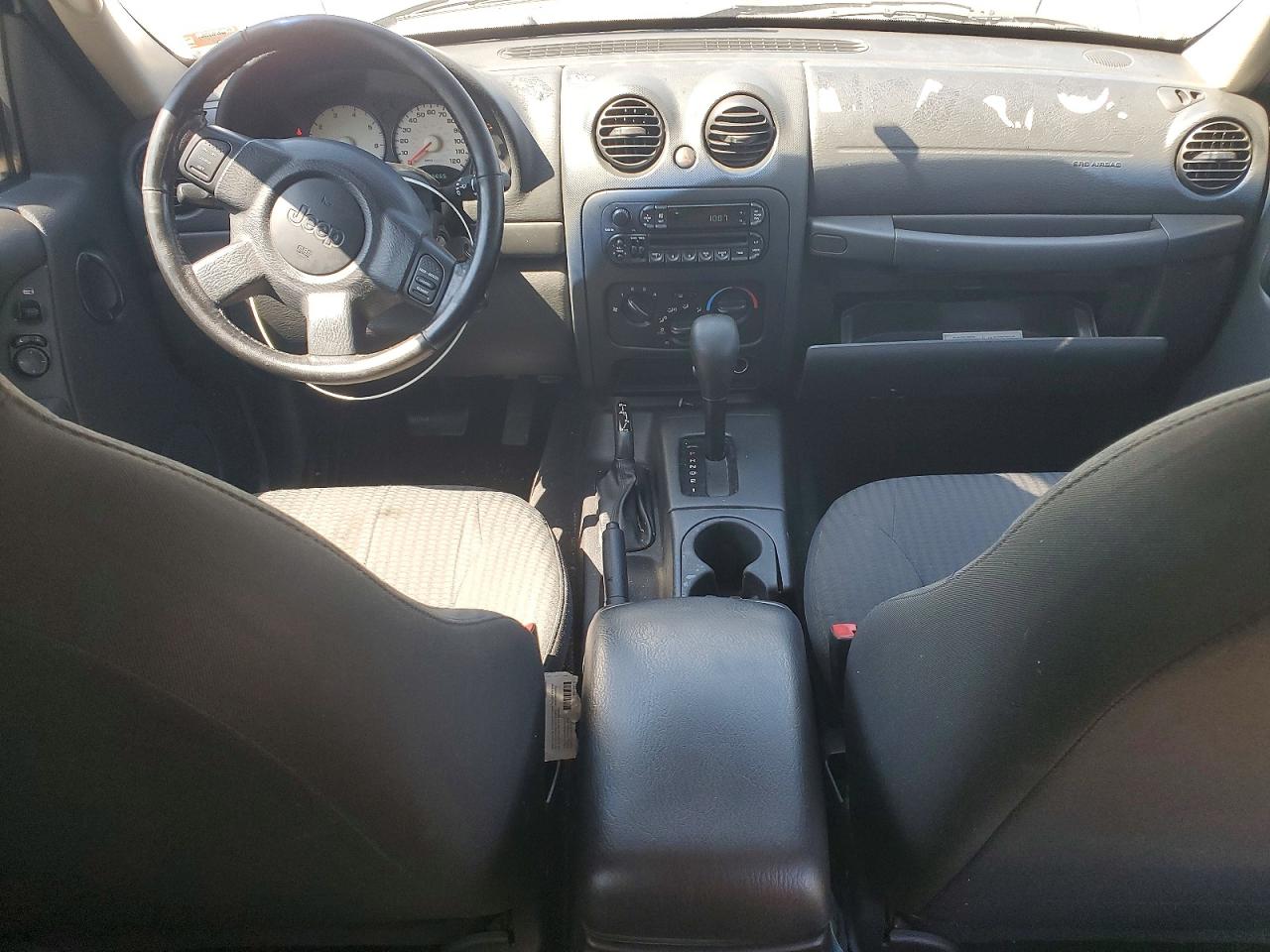2004 JEEP LIBERTY SPORT photo 22