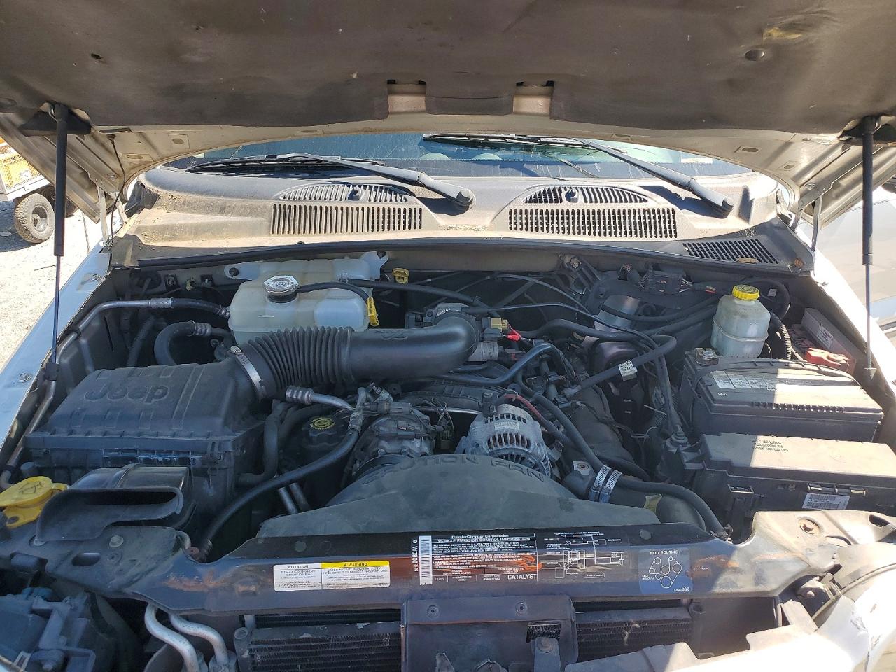 2004 JEEP LIBERTY SPORT photo 34