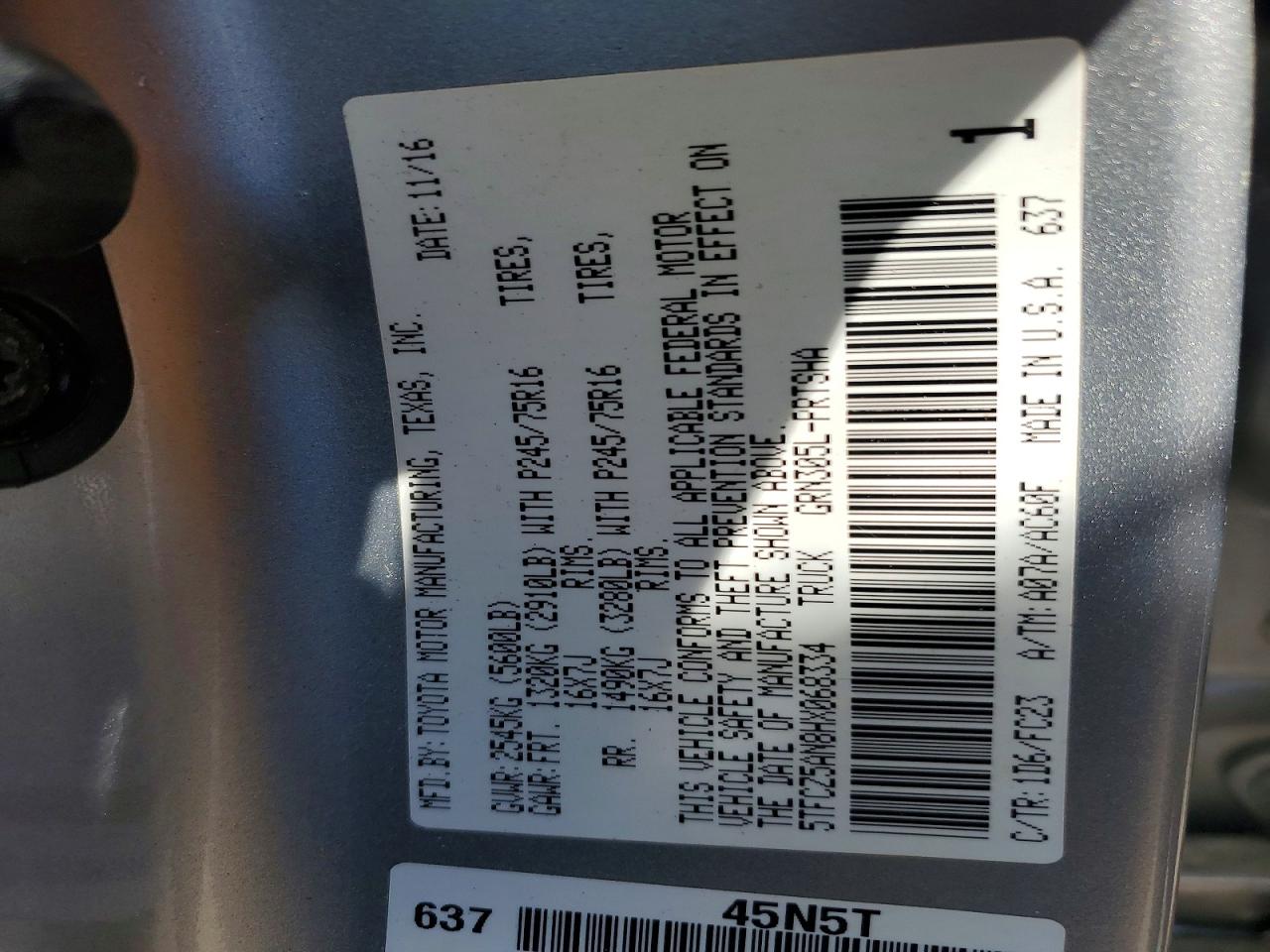 2017 TOYOTA TACOMA SR5 V6 photo 23
