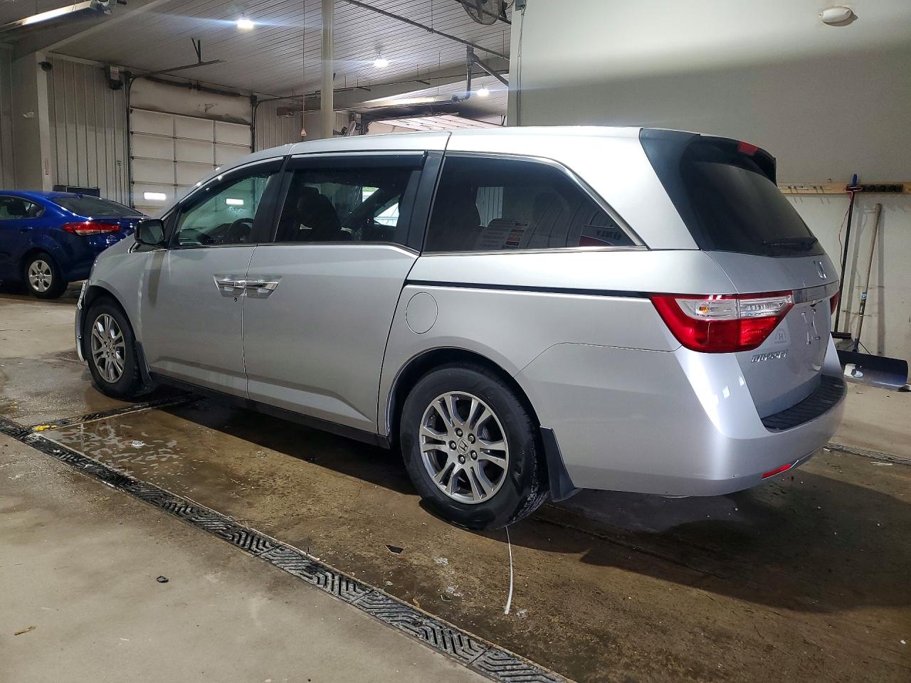 2013 HONDA ODYSSEY EXL photo 3