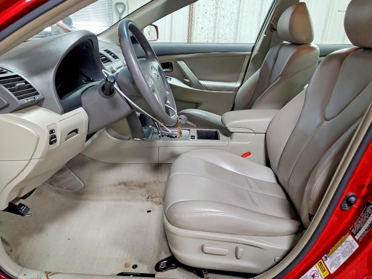 2007 TOYOTA CAMRY LE photo 13