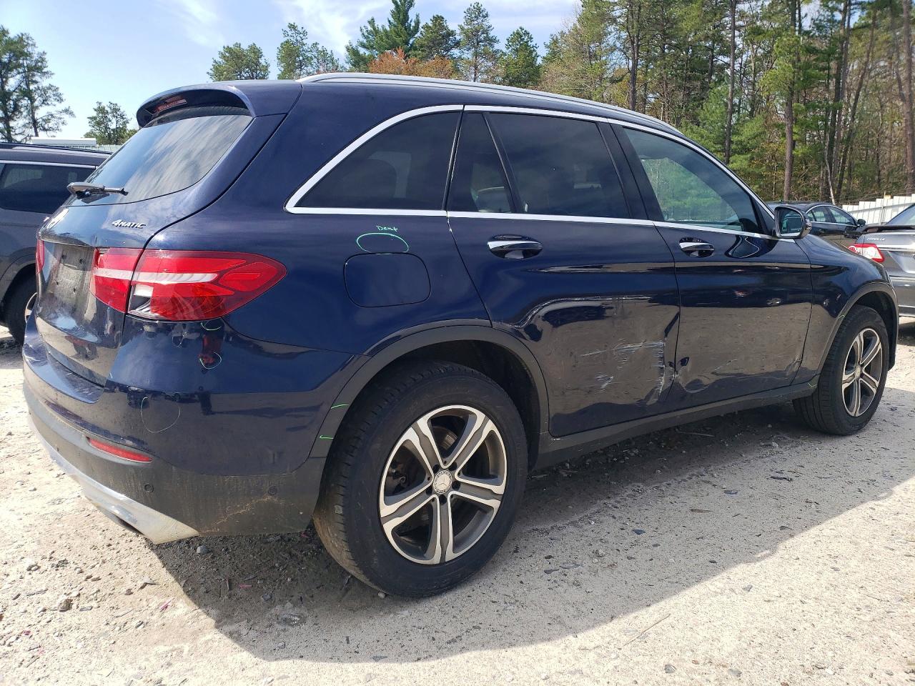 2017 MERCEDES-BENZ GLC 300 4MATIC photo 5