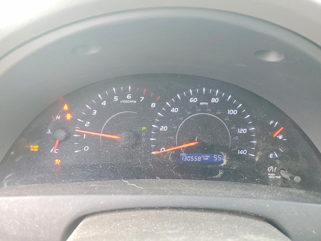 2011 TOYOTA CAMRY LE photo 9