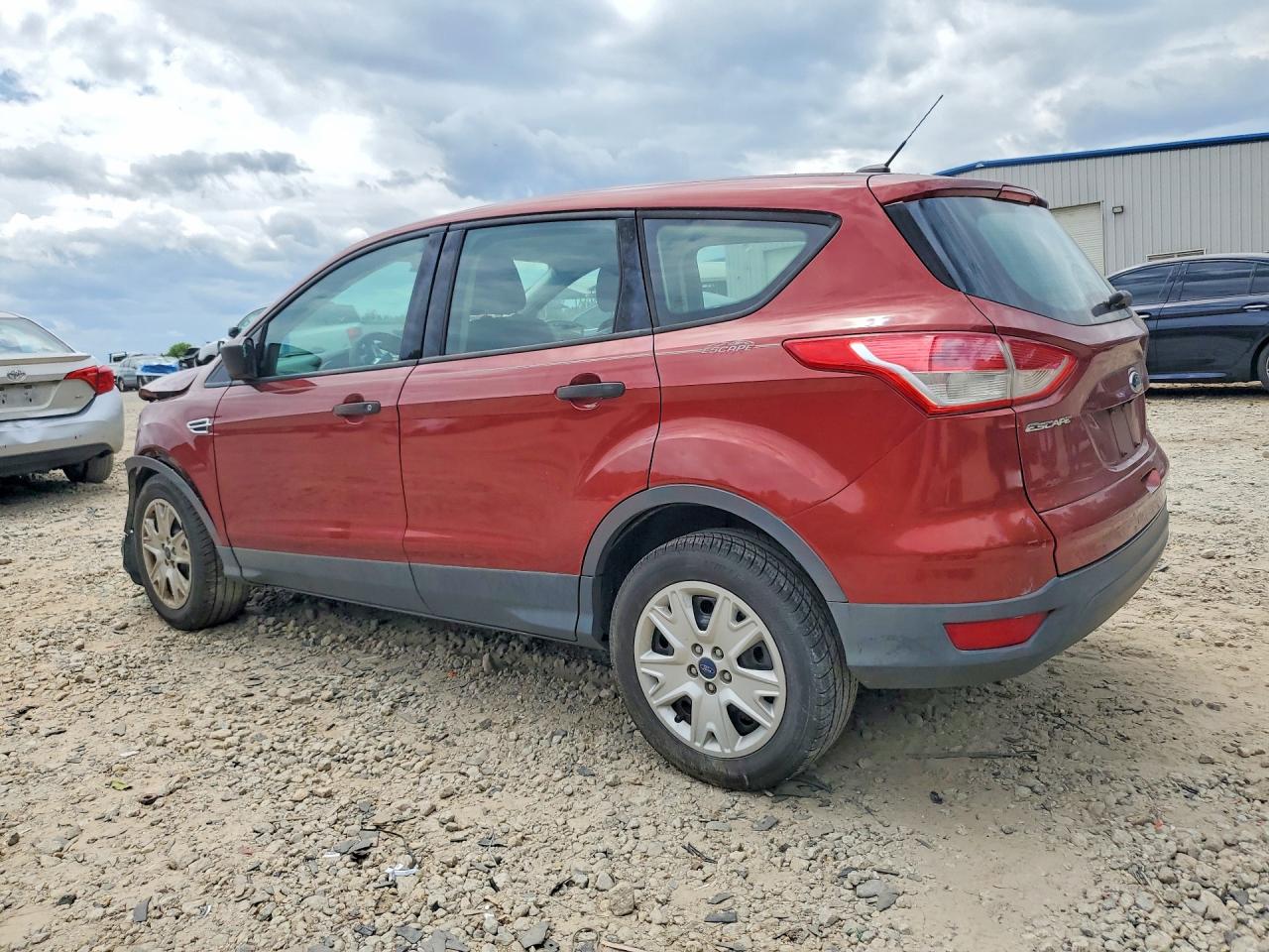 2016 FORD ESCAPE S photo 3