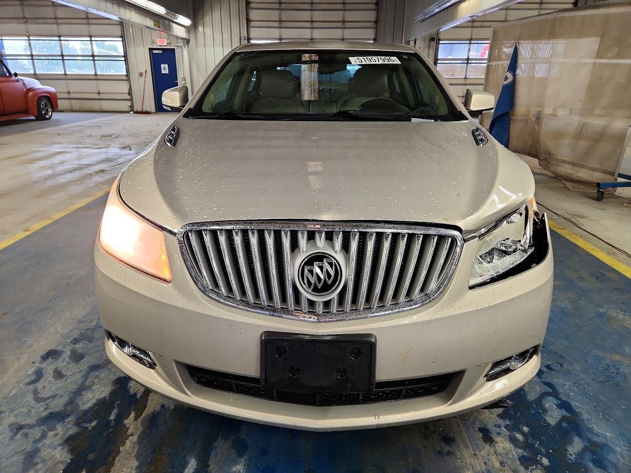 2010 BUICK LACROSSE CXL photo 9