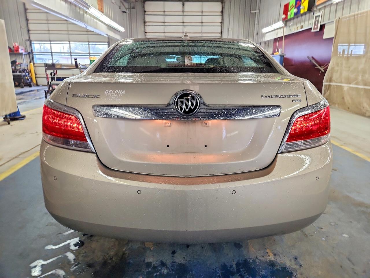 2010 BUICK LACROSSE CXL photo 11